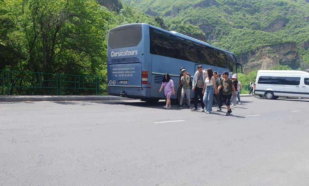 Nature – an important environment for social interaction: Viva and “My Way” make significant achievements