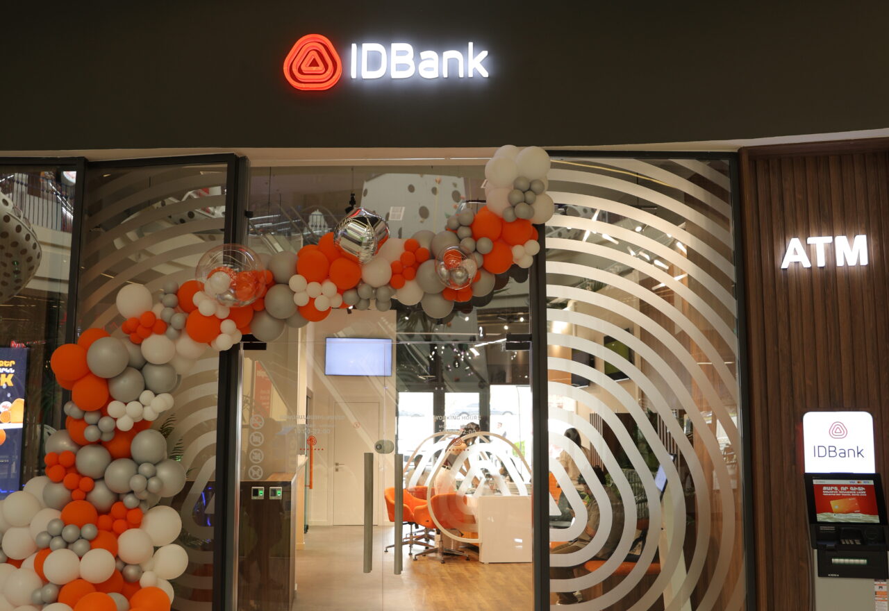 IDBank Opens a New Branch at Homplex Mall