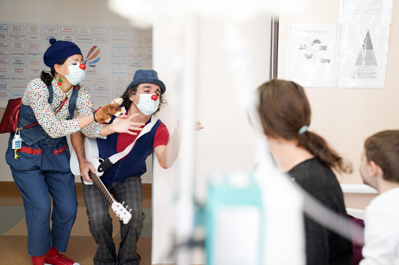 AraratBank and Théâtron Festival Bring Smiles to Little Ones