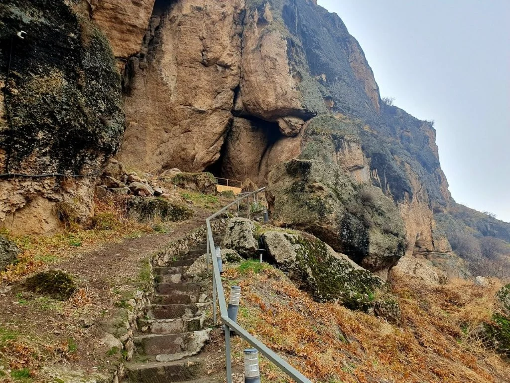 Viva joins the creation of a cave museum