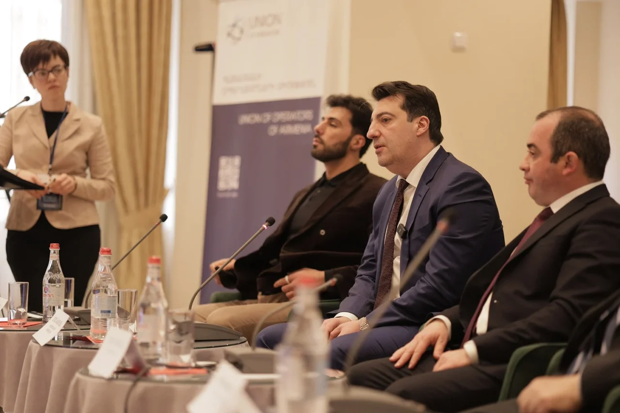 Viva’s General Director participates as a speaker in a panel discussion at “Telecom Week 2026”