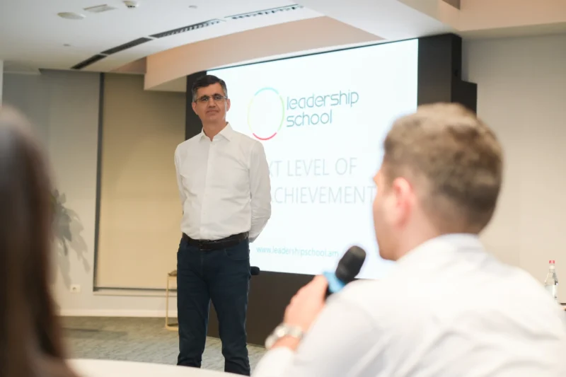 Ralph Yirikian Discusses the Challenges of Modern Leadership with Leadership School Participants 1